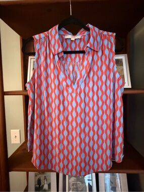 LOFT Blue and Orange Sleeveless Wave-Print Collared Blouse